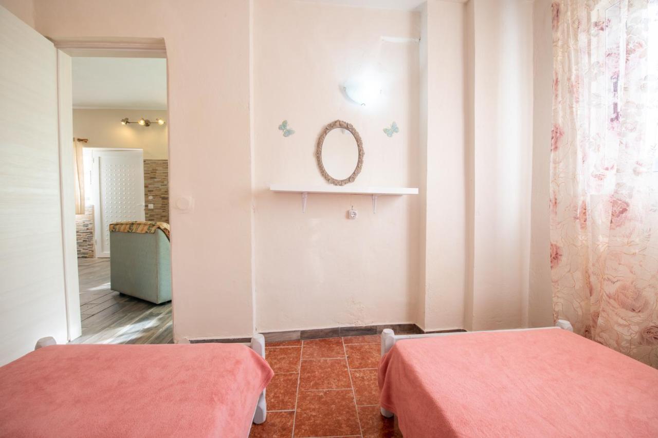 Kouramádes Stelios Stone House Sinaradesヴィラ エクステリア 写真