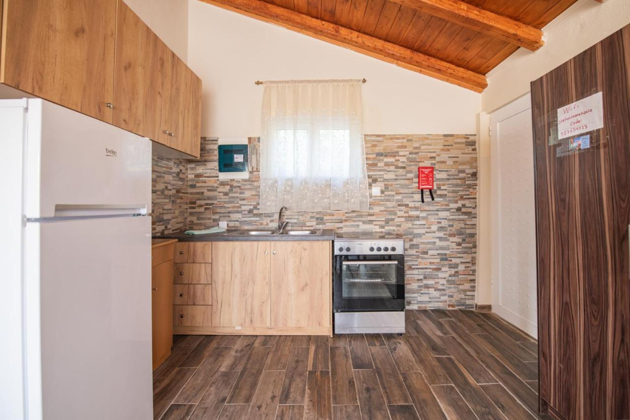 Kouramádes Stelios Stone House Sinaradesヴィラ エクステリア 写真