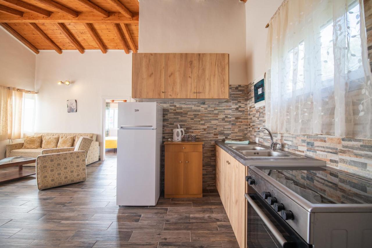 Kouramádes Stelios Stone House Sinaradesヴィラ エクステリア 写真