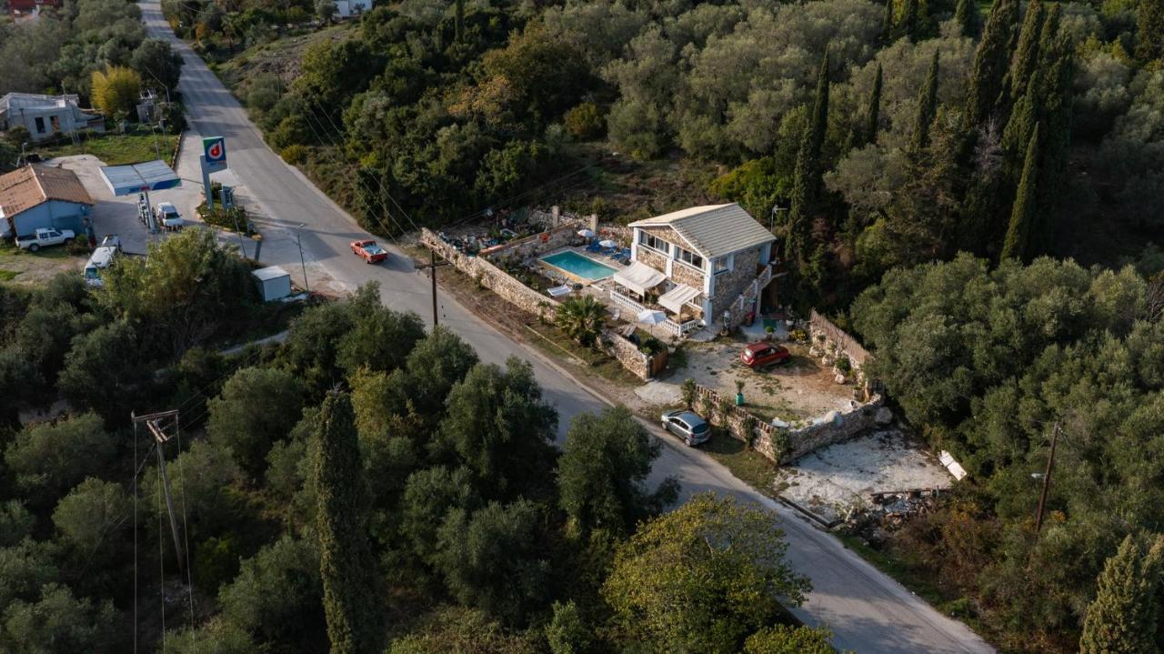 Kouramádes Stelios Stone House Sinaradesヴィラ エクステリア 写真